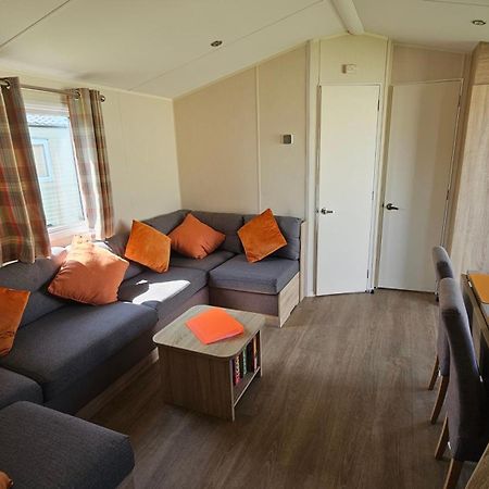 Kp Holiday Home Corton  Eksteriør billede